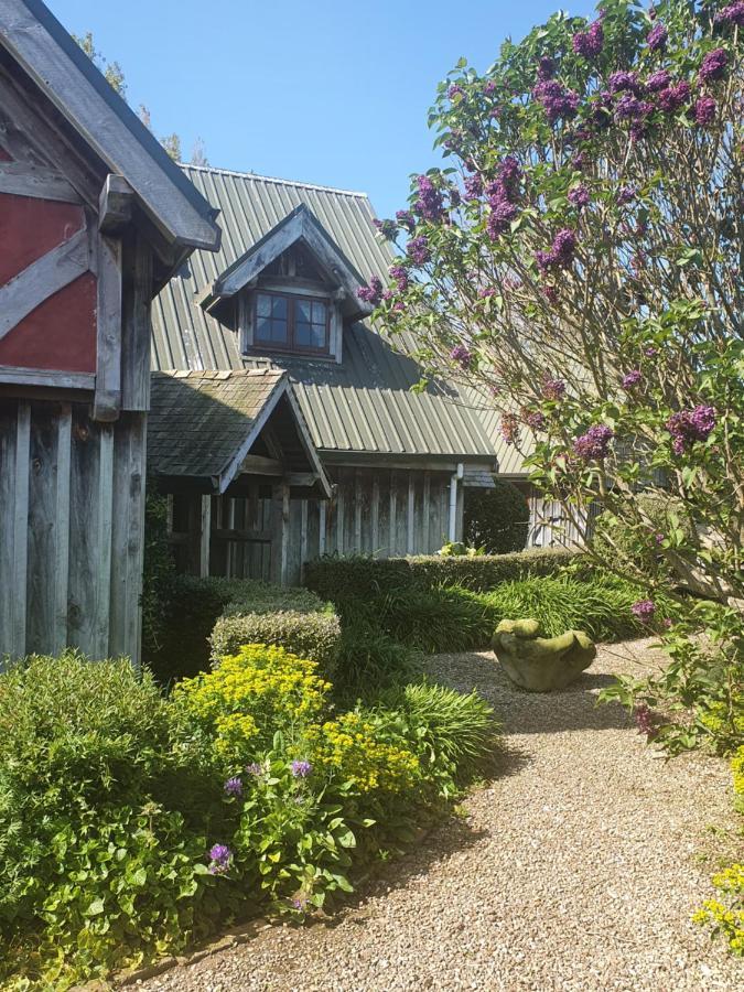 Walton Streamside Country Manor B&B 외부 사진